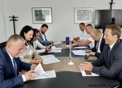 Ugovore sa federalnim ministrom prostornog uređenja potpisali kantonalni, gradski i općinski zvaničnici