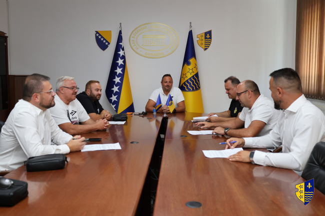 Potpisani ugovori: Dodijeljena sredstva za realizaciju projekata neprofitnih organizacija u oblasti zaštite okoliša i turizma